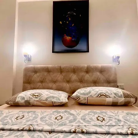 Licensed ,jazzy Class 3 Bedrooms Homes 100mb Wi-fi Апартаменты