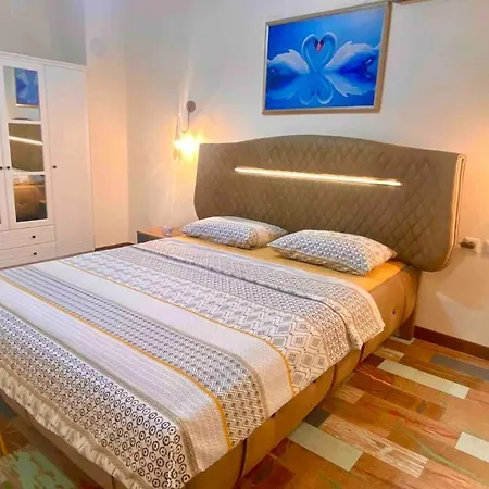 Апартаменты Licensed ,jazzy Class 3 Bedrooms Homes 100mb Wi-fi *